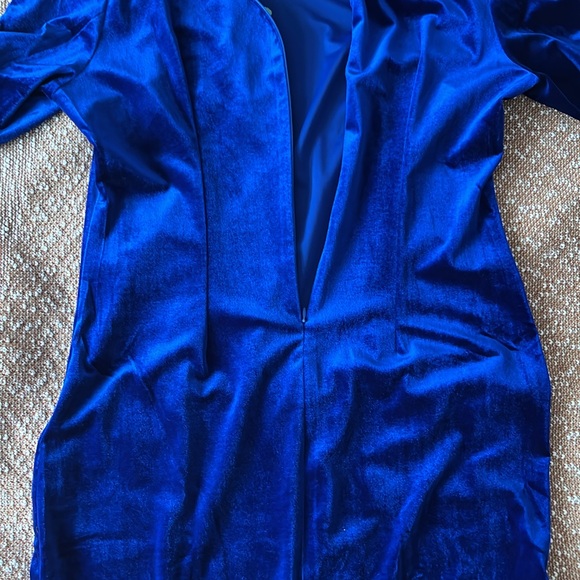 Traditional Asian dress. Never worn. - Picture 4 of 5